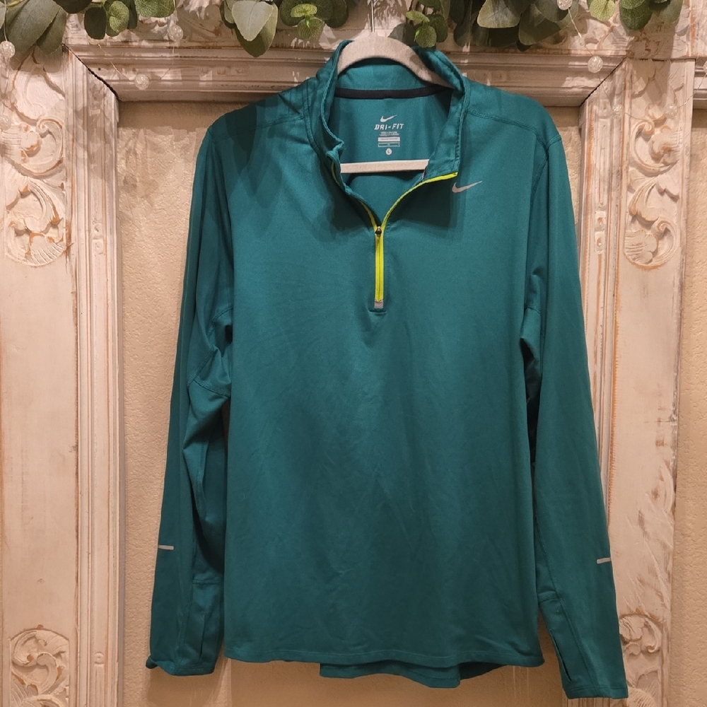 Nike Men's Aqua and Lime Top